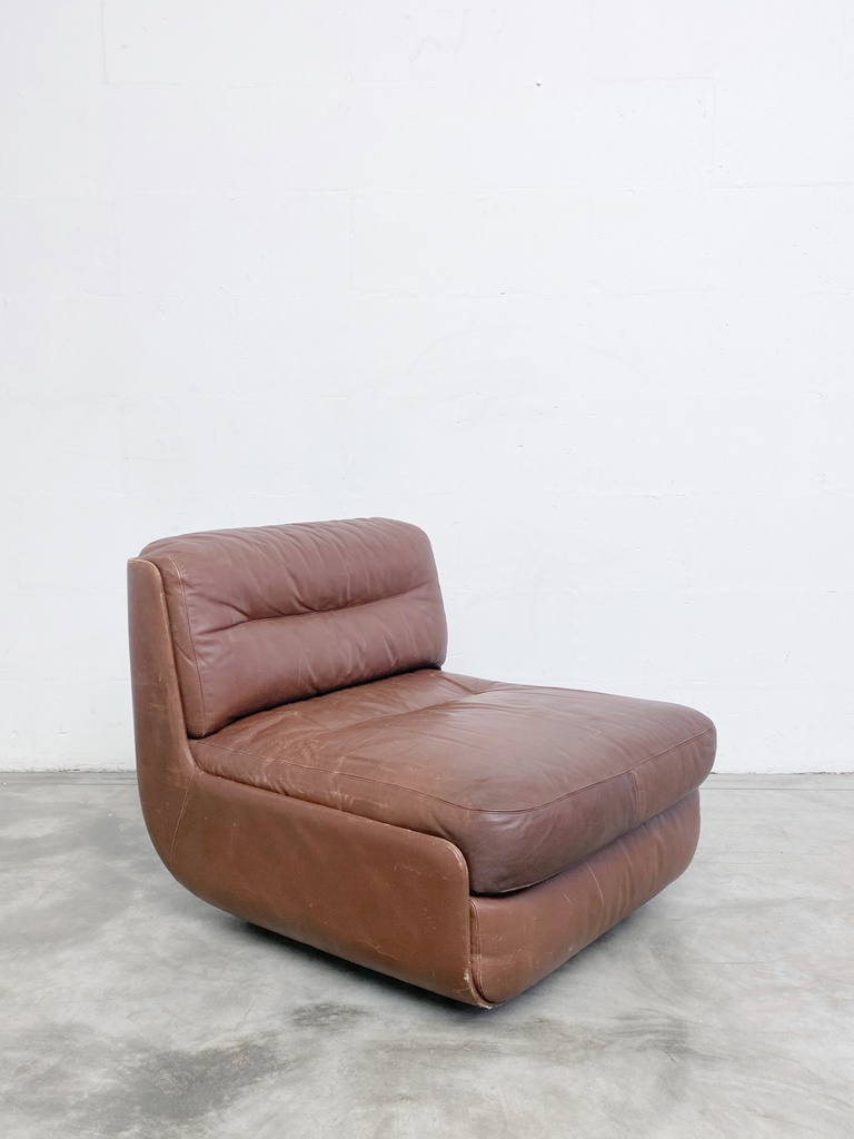 Retro Brown Leather Lounge Chair