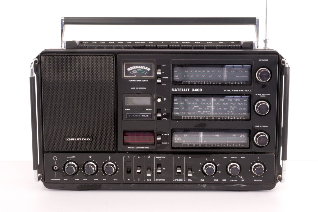 Vintage Grundig Satellit 3400 Shortwave Radio Receiver