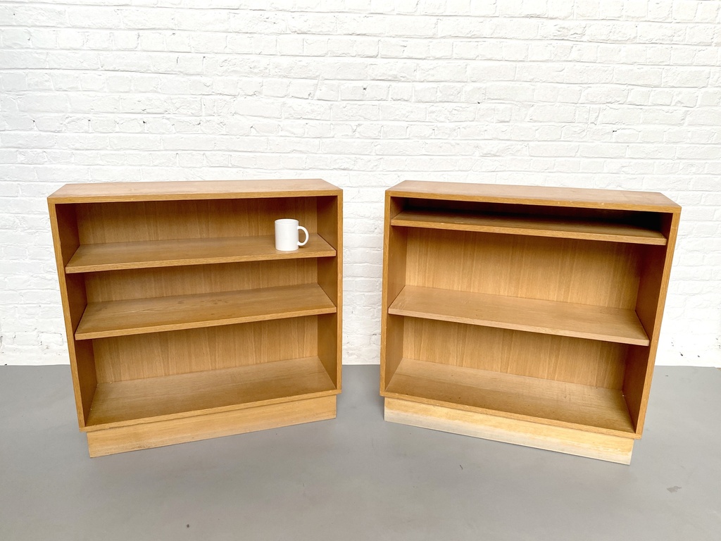 Mid-Century Modern Oak Bookshelves with Mug Detail