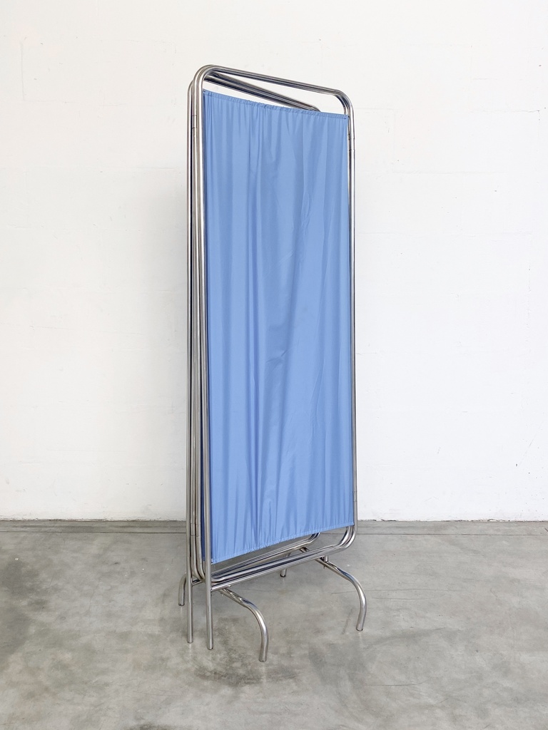 Folding Privacy Screen with Blue Curtain