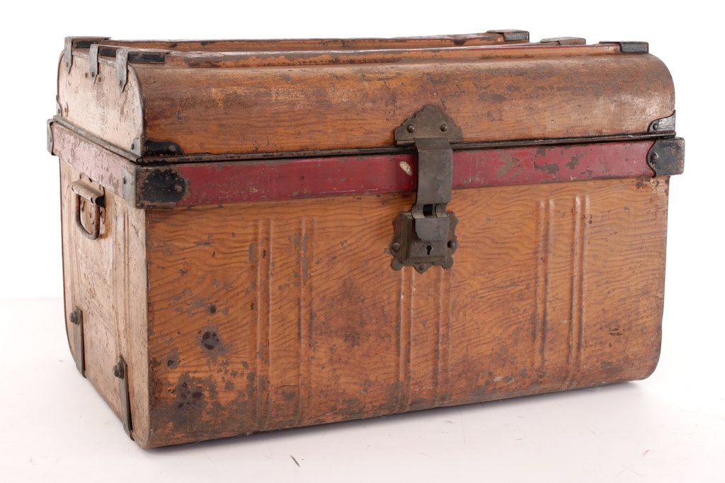 Rustic Wooden Trunk with Red Accent and Metal Latch