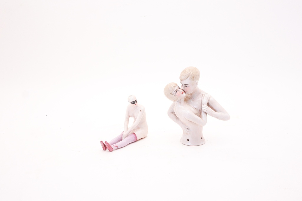 Abstract Figurative Sculptures with Minimalist Design