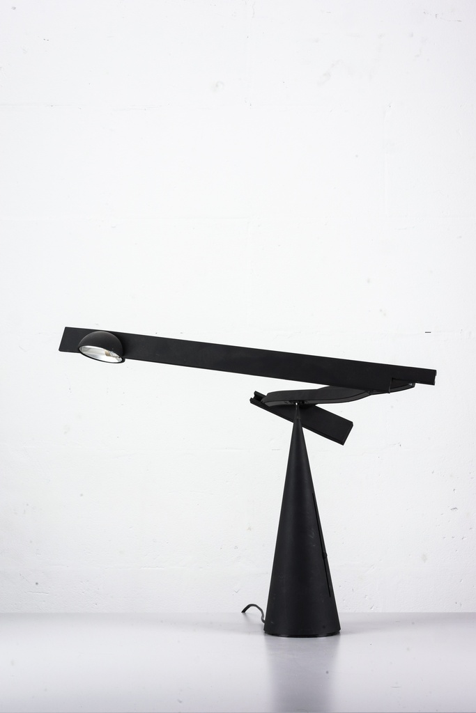 Modern Black Cone Desk Lamp with Sleek Angular Design