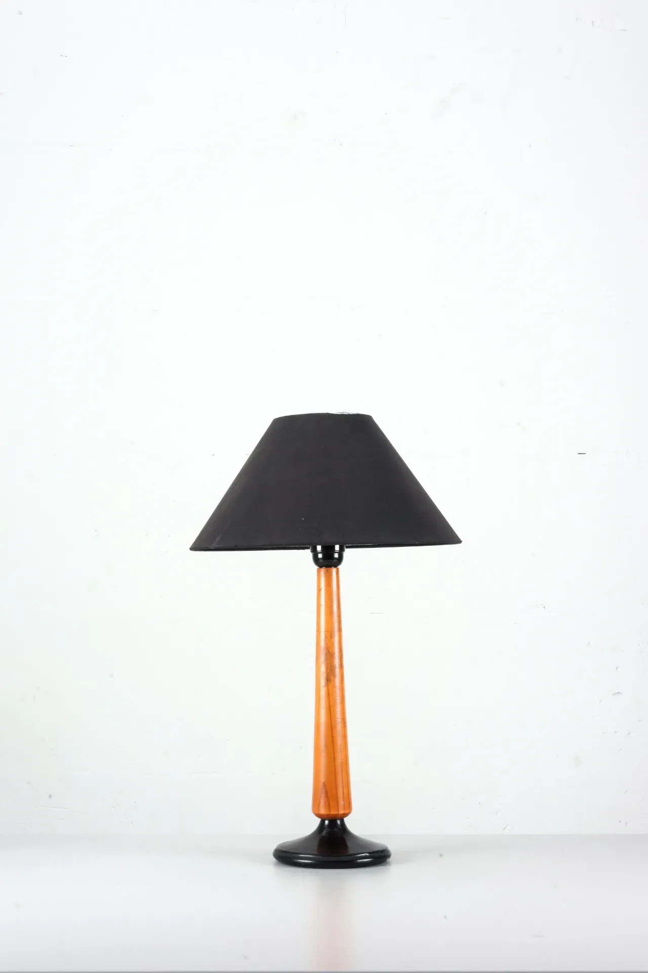 Mid-Century Modern wood Table Lamp