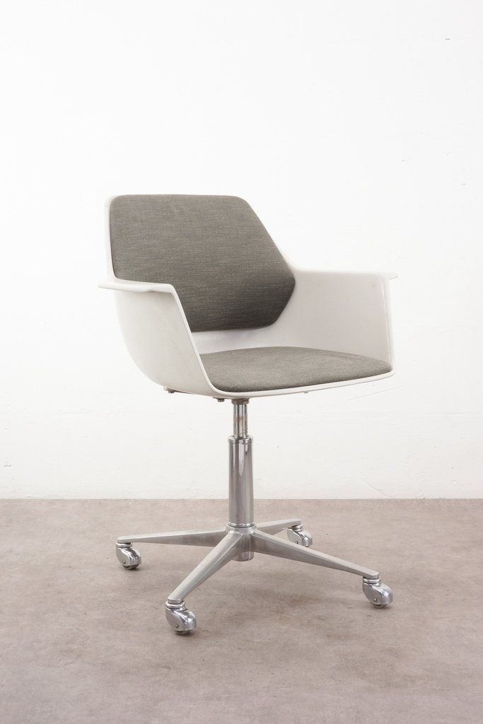 Office chair by Georg Leowald for Wilkhahn, 1960s