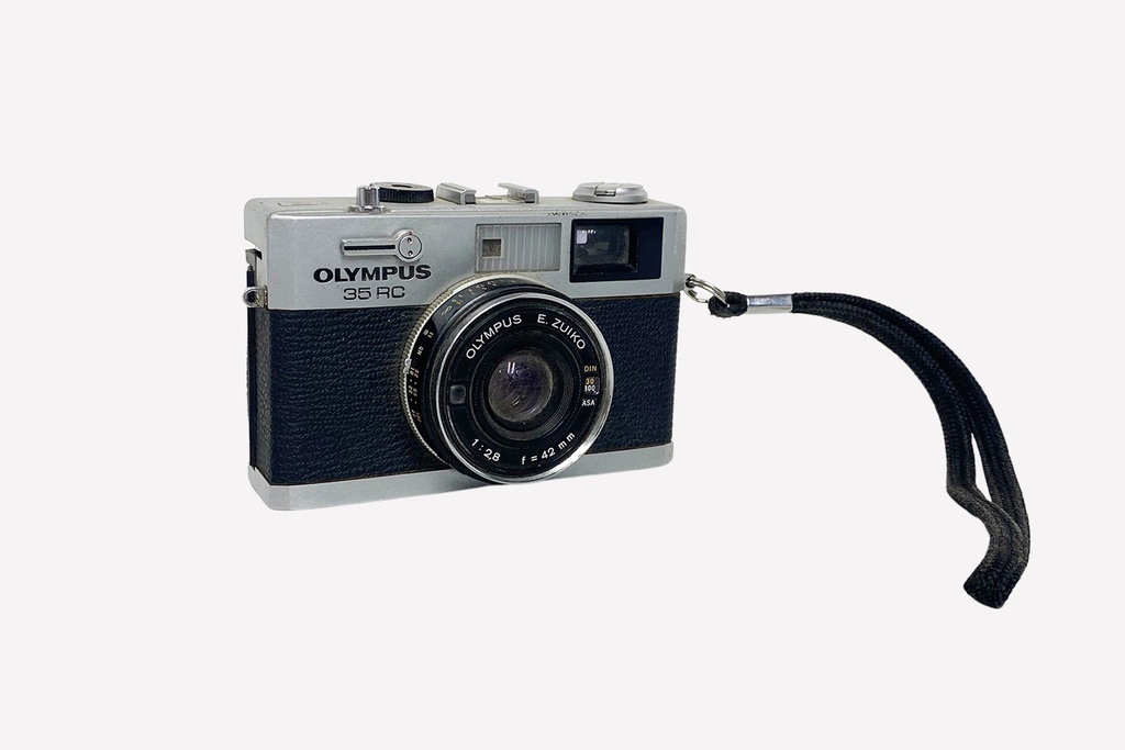 Vintage Olympus 35 RC Rangefinder Camera with Strap