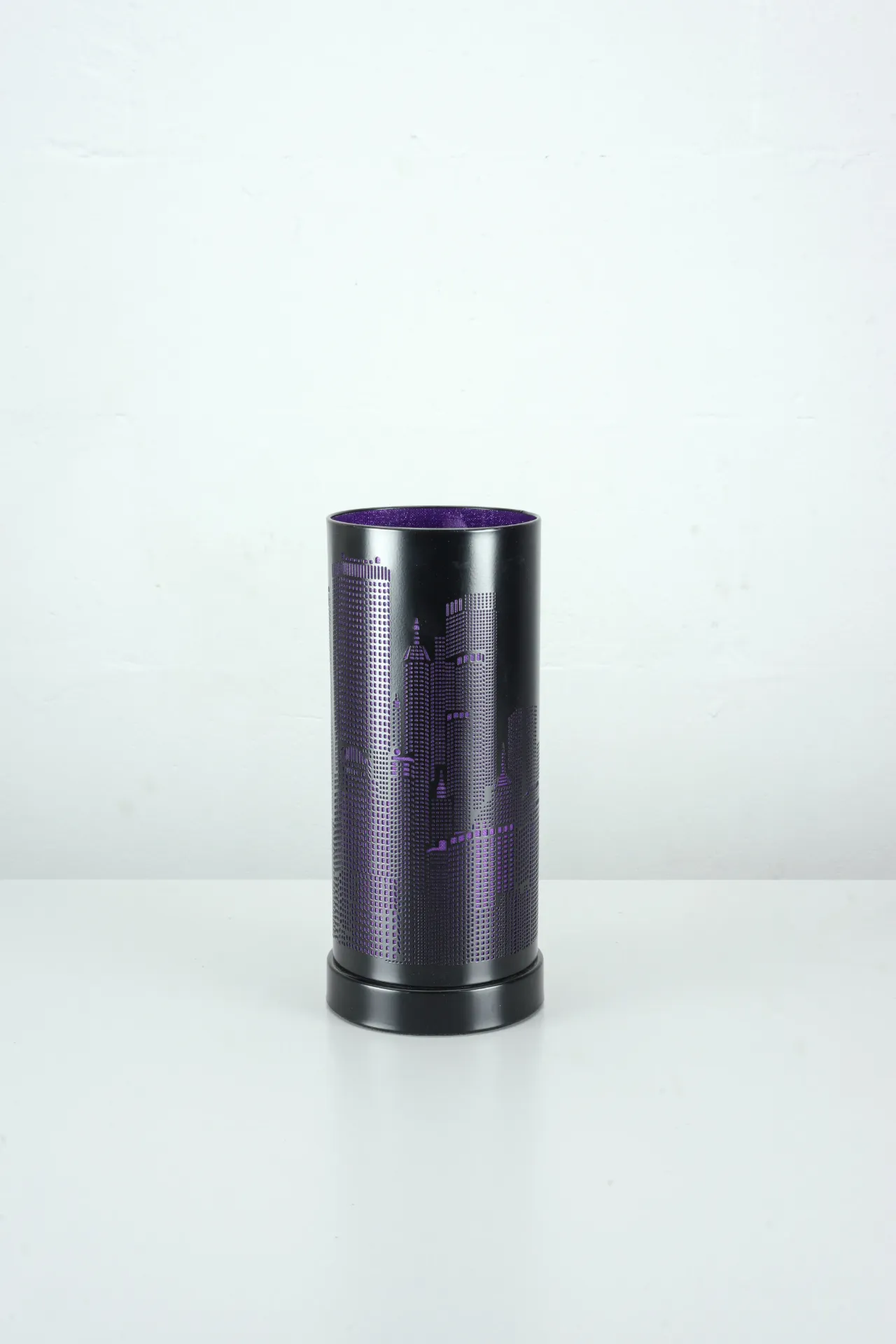 Black Cylindrical Skyline Accent Light
