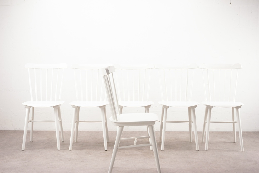 White Wooden Dining Chair