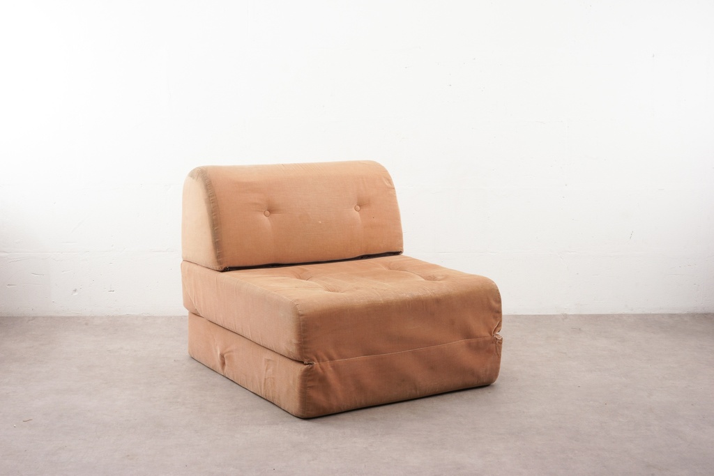 Retro Peach-Colored Lounge Chair