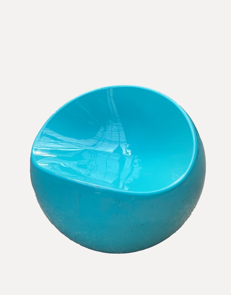 Retro Cyan Sphere Chair