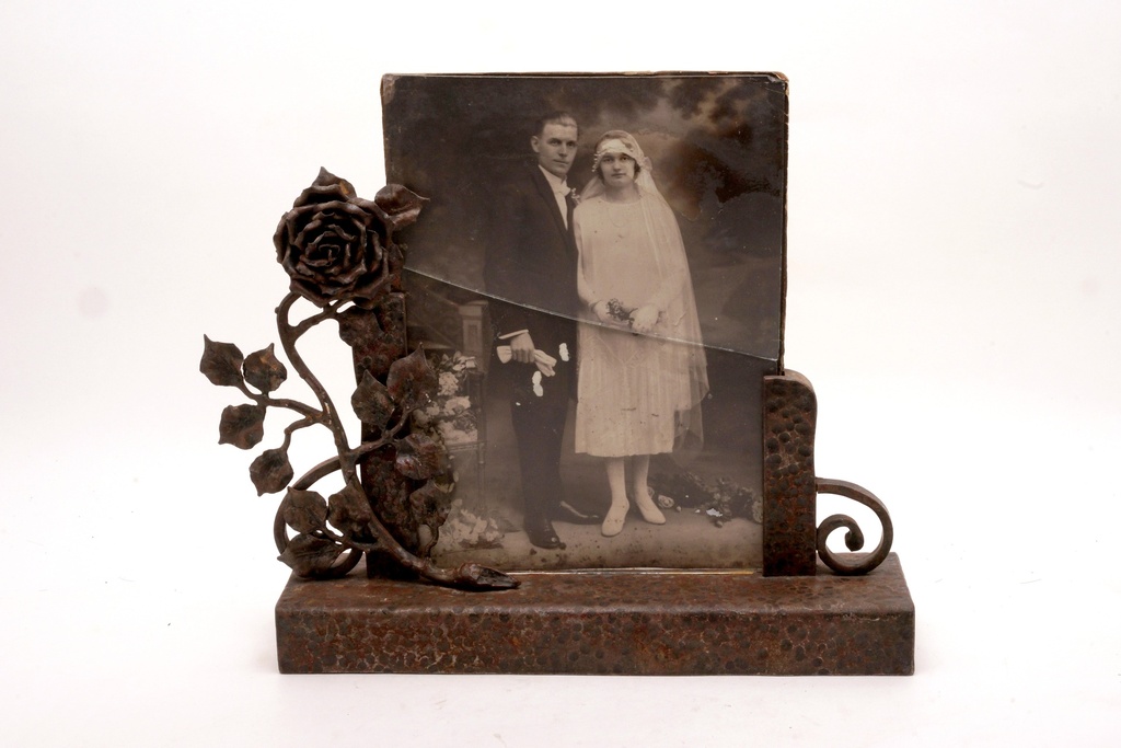 Antique Wedding Photo Frame with Metal Rose Detail