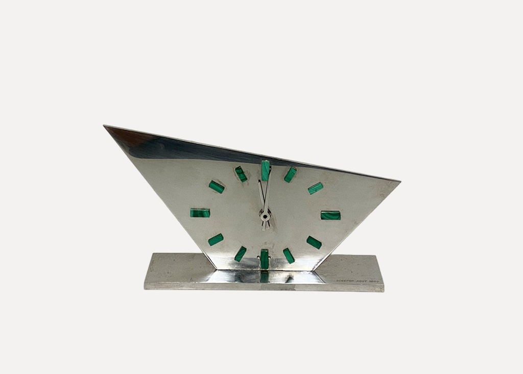 Modern clock