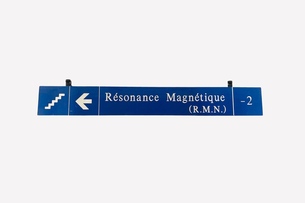 French MRI Wayfinding Sign