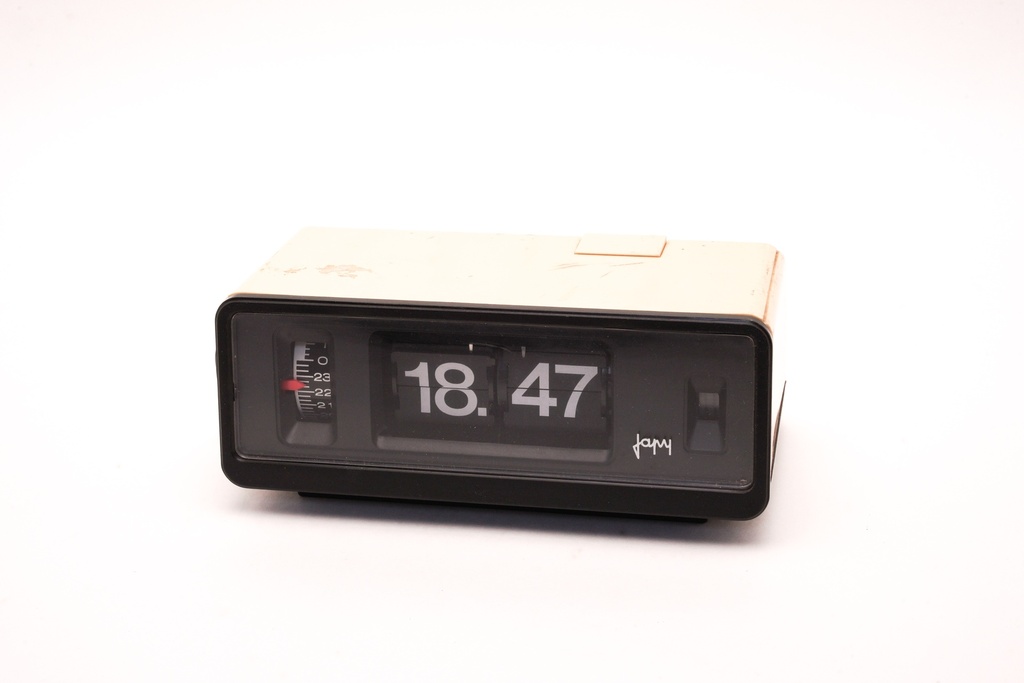 Vintage Flip Clock with Beige Casing