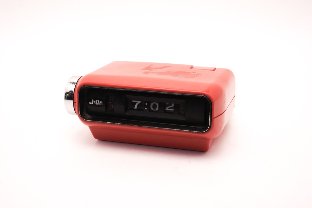 Retro Red Flip Clock Radio