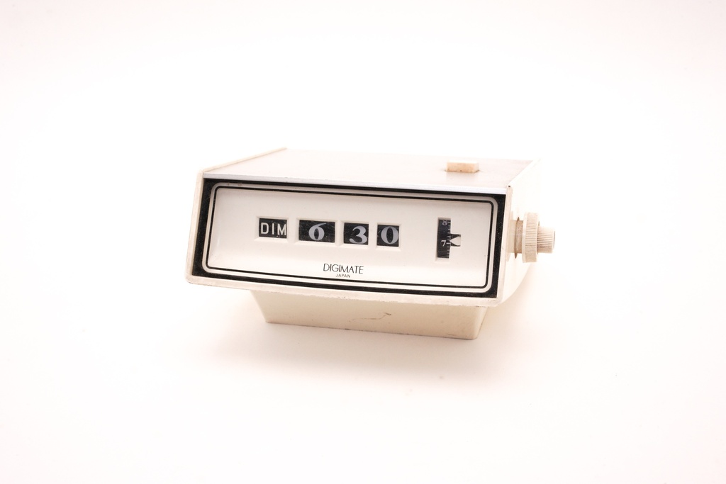 Vintage White Digimate Flip Clock