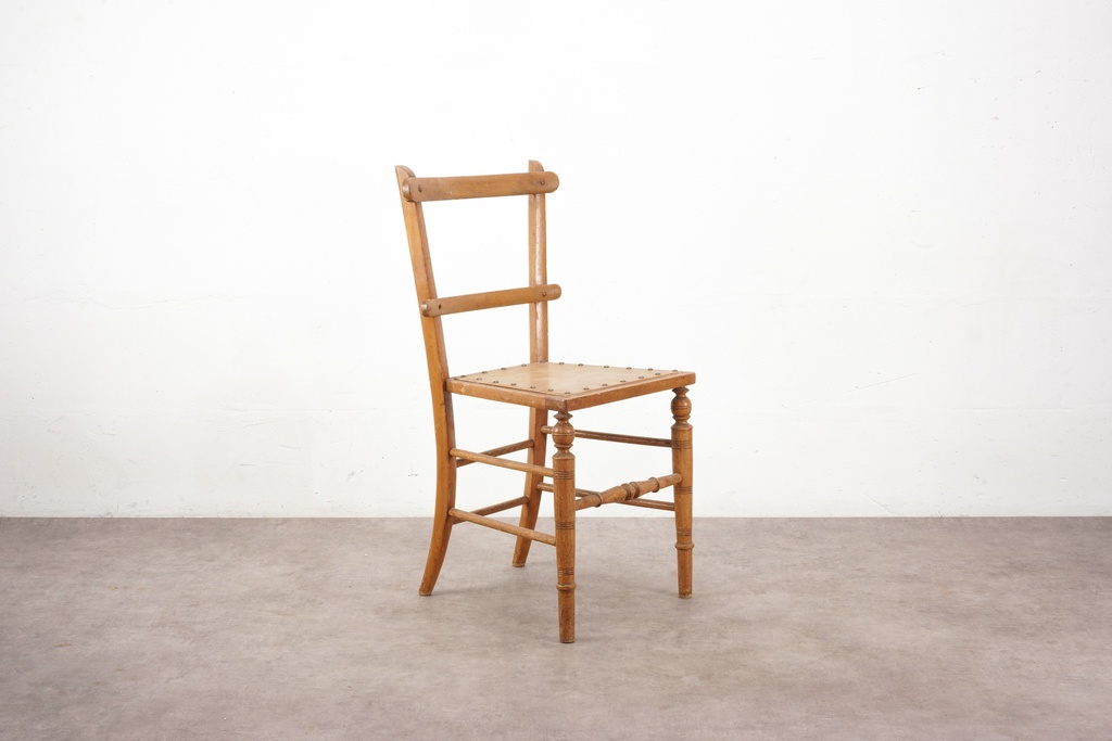 Rustic Wooden Spindle-Back Side Chair