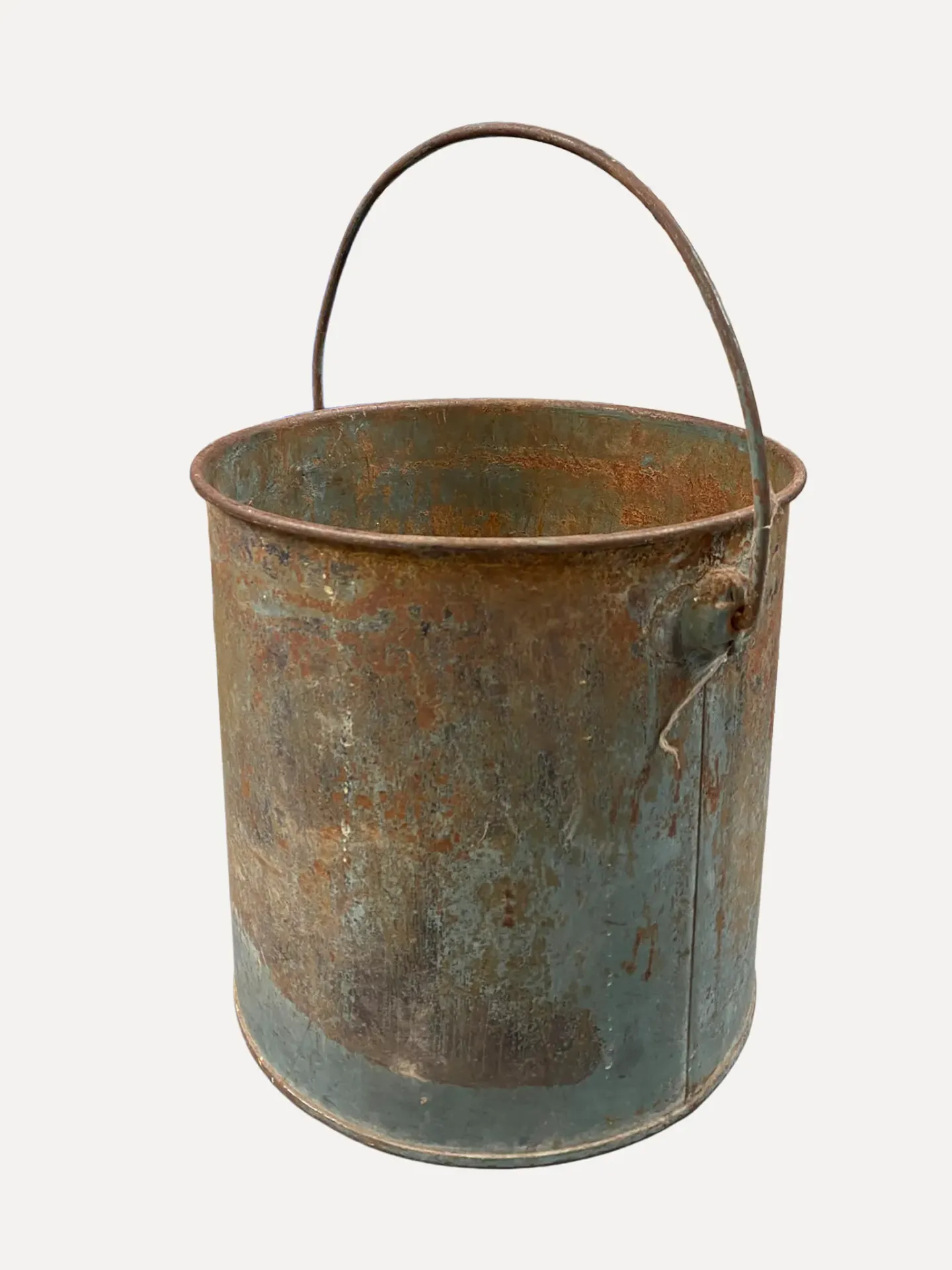 Metallic Bucket