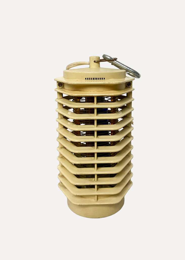 White outdoor lamp