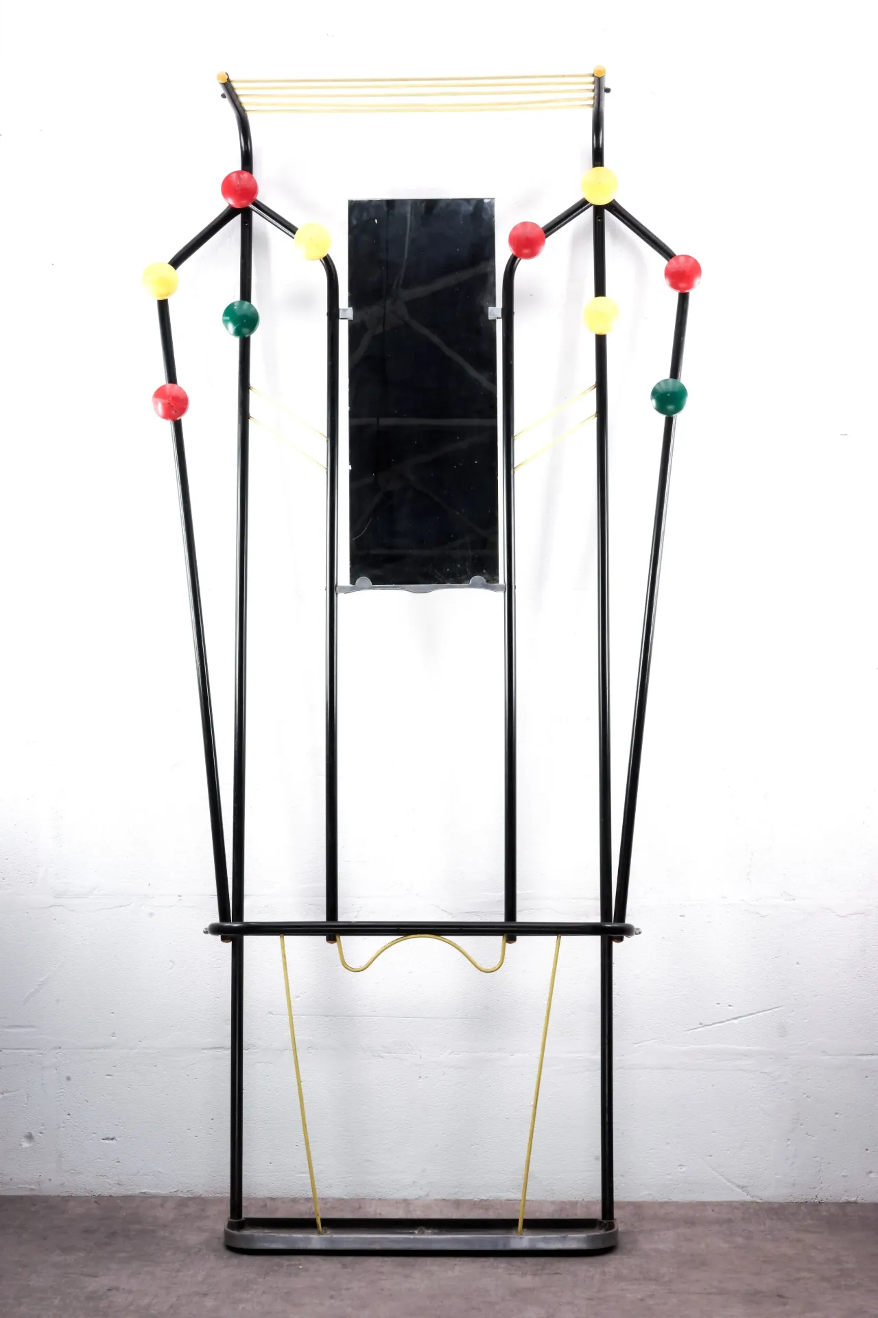 Clé de Sol Coat Rack