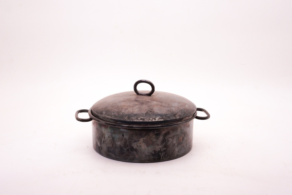 Weathered Iron Stockpot with Lid and Side Handles