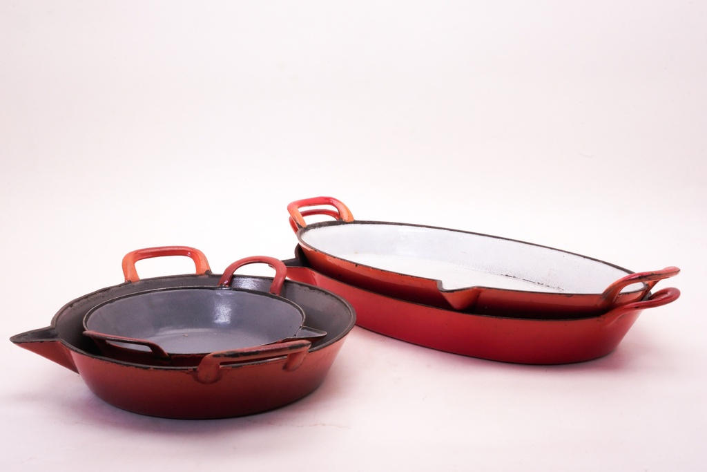 Vintage Red Enamel Baking Dishes Set