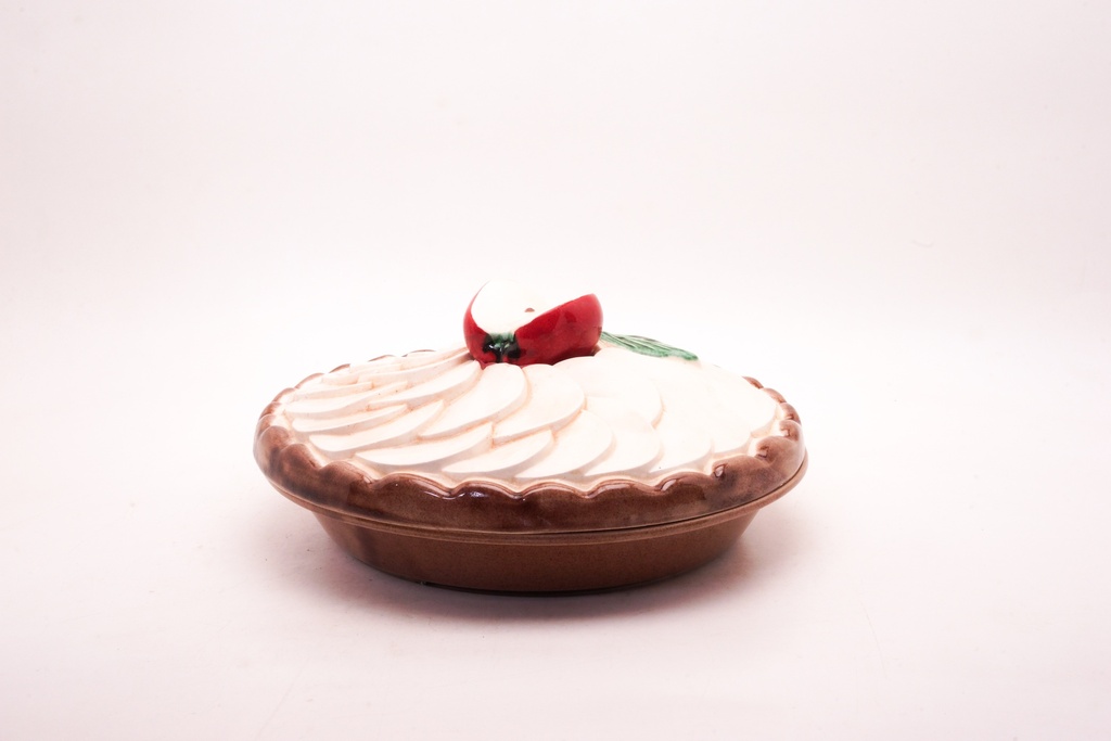Ceramic Apple Pie Dish with Sculpted Lid