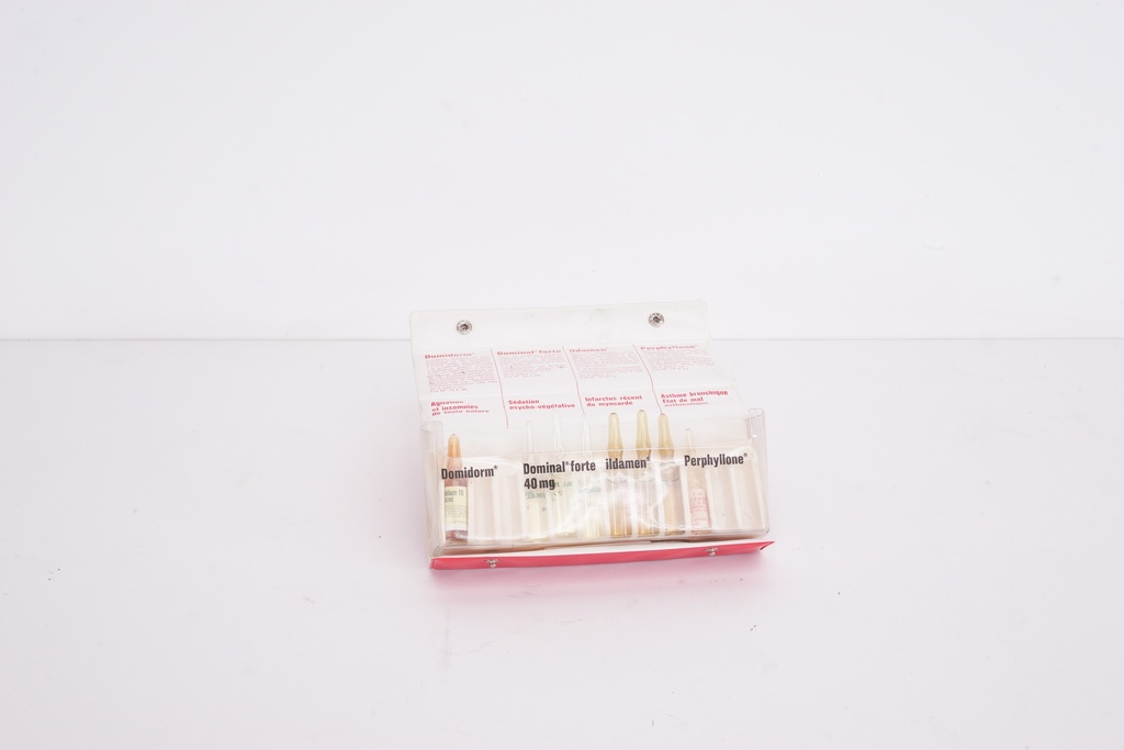 Medical Ampoule Kit in Clear Plastic Case