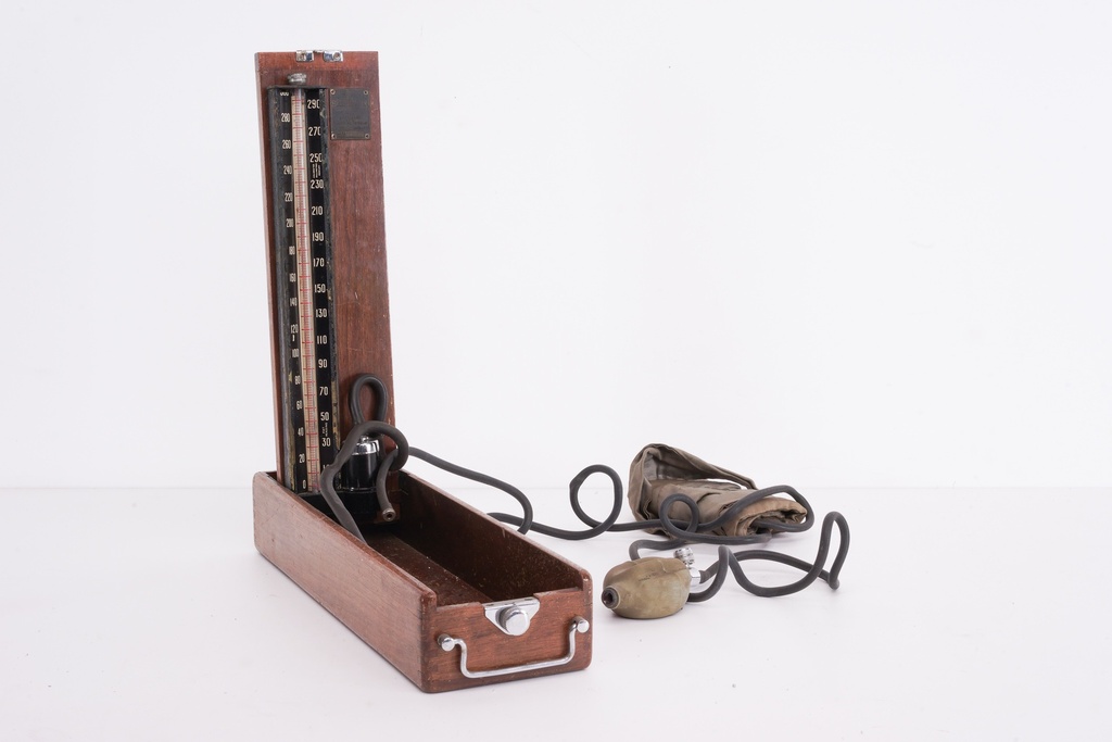 Vintage Wooden Sphygmomanometer Set