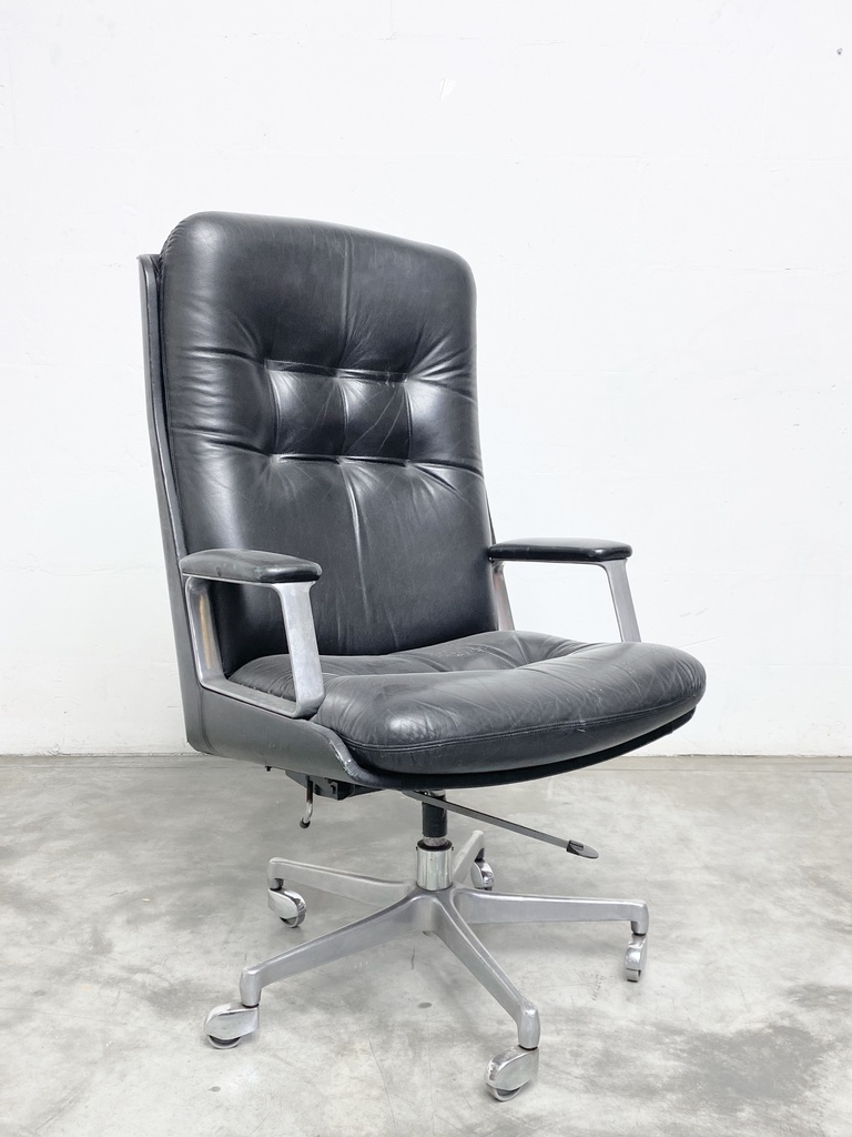 Mid-Century Black Leather Executive Chair on Casters
