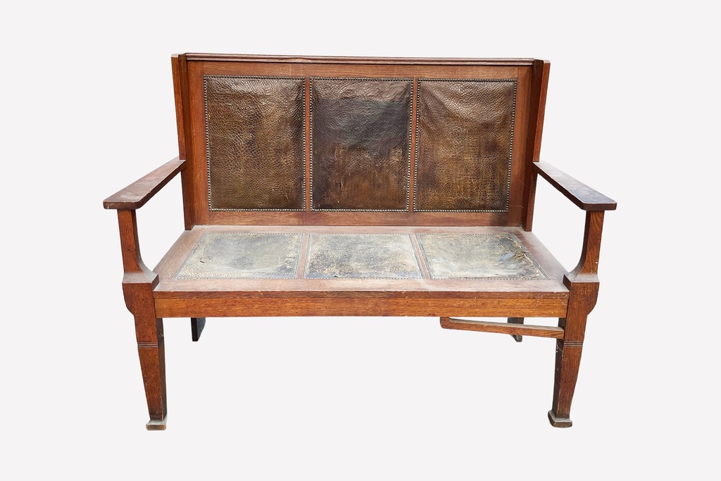 Arts and Crafts Leather-Panel Oak Bench